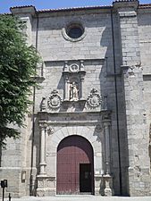 Portada Meridional de la Iglesia de San Miguel de Peñaranda de Bracamonte