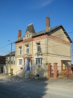 Riencourt-lès-Bapaume - Mairie.JPG
