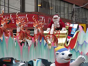 Archivo:Santa Claus Parade Toronto 2009 (2)