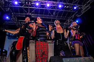 Archivo:Vengaboys Gouden Pijl 2013 02