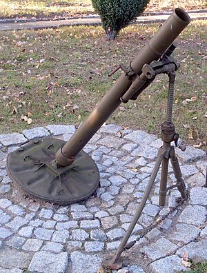 Archivo:Zagan 82 mm moździerz wz 37