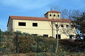 Archivo:006 Mon Repòs, en reconstrucció (Terrassa)