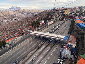 Archivo:Autopista La Paz-El Alto