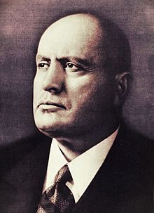 Benito Mussolini (primo piano).jpg