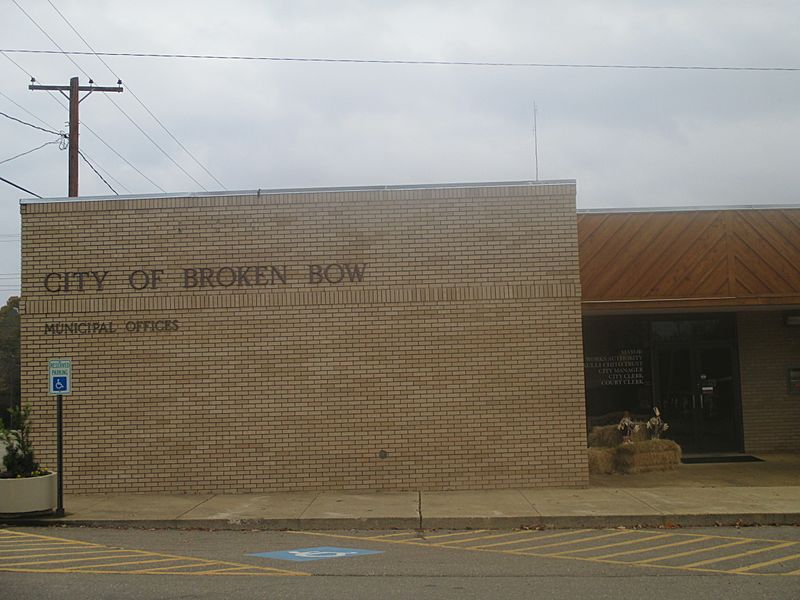 Archivo Broken Bow, OK, City Hall IMG 8548