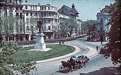 Archivo:Bundesarchiv N 1603 Bild-001, Rumänien, Kolonne von Soldaten in einer Stadt