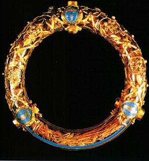 Archivo:Couronne d'epines - Crown of Thorns Notre Dame Paris