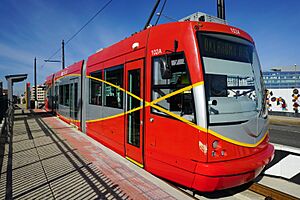 Archivo:DC Streetcar 10 2015 4554