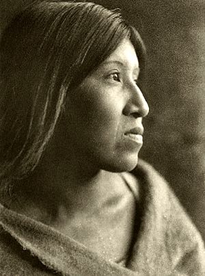 Archivo:Edward S. Curtis Collection People 056