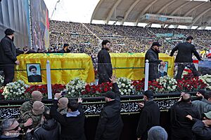 Archivo:Funeral of Hassan Nasrallah, 23 Feb 2025 (06)