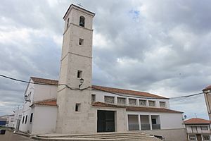 Archivo:Iglesia de San Pedro Apóstol, Fuentelespino de Haro