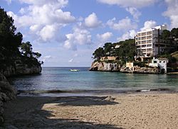 Archivo:Mallorca Bucht von Cala Santanyi