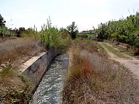 Molí del Vado. Vista general i séquia de Tormos.jpg