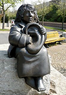 Momo Figuur Hannover.jpg