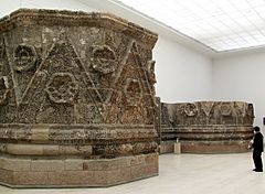Archivo:Mschatta-Fassade (Pergamonmuseum)