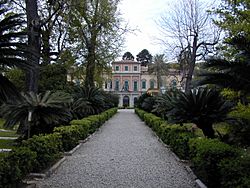 Archivo:Orto botanico di Pisa 2