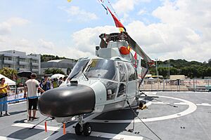 Archivo:PLAN Z-9 Helicopter