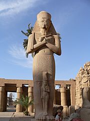 Archivo:Pinedjem I Karnak