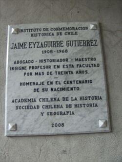 Archivo:Placa Jaime Eyzaguirre en Derecho