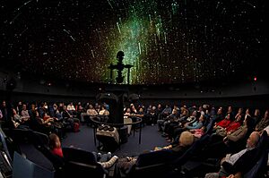 Archivo:Planetario del Parque de las Ciencias