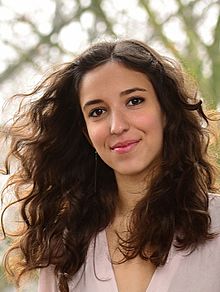 Rebeca Nuez Suarez, Spanish Classical Violinist.jpg