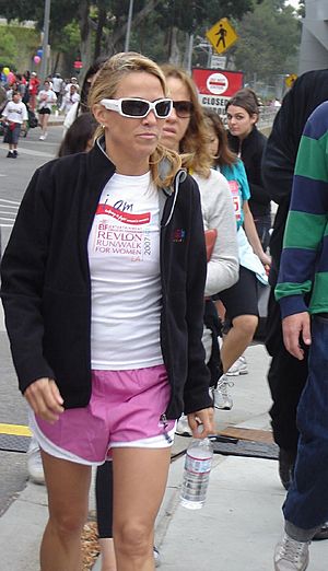Archivo:Sheryl Crow at Revlon Run Walk 2007