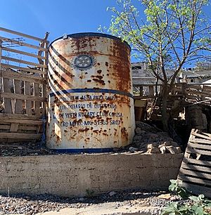 Archivo:Tanque de abastecimiento de agua Charape de los Pelones, Querétaro