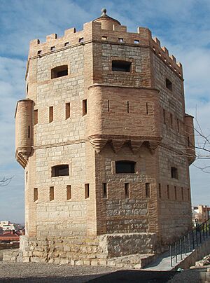 Archivo:TorreMonreal(Tudela)07-04-2007
