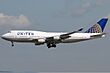 United Airlines Boeing 747-400 KvW.jpg
