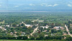 Vista Panoramica del Pueblo de La Viña.jpg