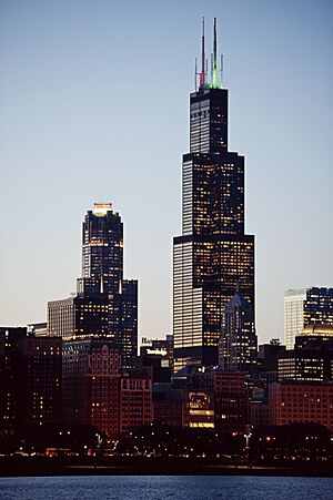Archivo:Willis Tower light