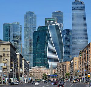 Archivo:Москва, Большая Дорогомиловская улица - panoramio