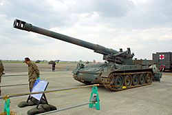 Archivo:203mm Self-Propelled Howitzer M110A2