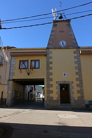 Archivo:Ayuntamiento de El Maíllo