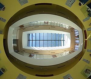 Archivo:Centro Cultural de la Villa «Casa de las Culturas» - Bembibre - Lucernario