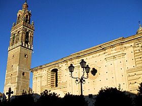 Ecija - Iglesia de Santa Cruz 03.JPG