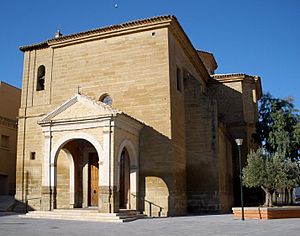 Archivo:Ejea de los Caballeros - Iglesia de Nuestra Señora de la Oliva 1