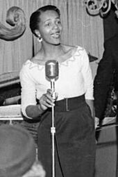Archivo:Eleanor Collins (cropped)