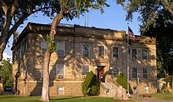 Elmore county courthouse 2009.jpg
