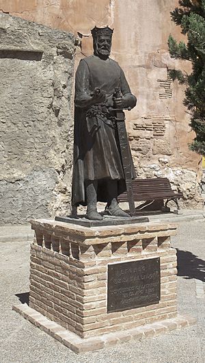 Archivo:Estatua de Alfonso I 'El Batallador', Calatayud, España, 2012-08-24, DD 01