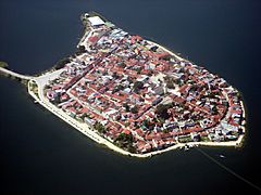 Isla de Flores, Petén, vista aérea