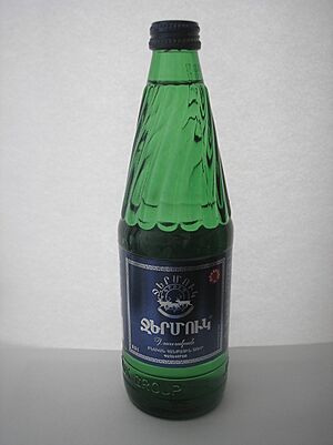 Archivo:Jermuk mineral water