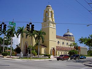 Archivo:Miami Cathedral of Saint Mary