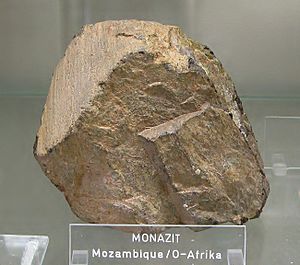 Archivo:Monazit - Mosambik, O-Afrika
