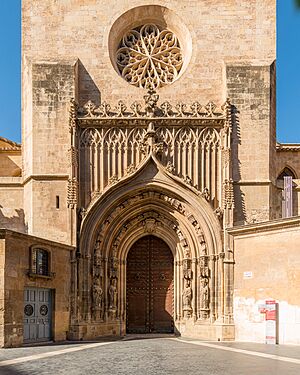 Archivo:Murcia 2022 - south facade