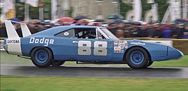 Archivo:NASCAR Dodge Charger Daytona ( year 1969) - 1998 Goodwood Festival of Speed (15156895793)