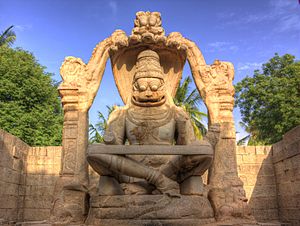 Archivo:Narasimha Statue