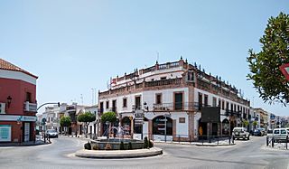 Pío XII con Nuestra Señora de Fátima.jpg