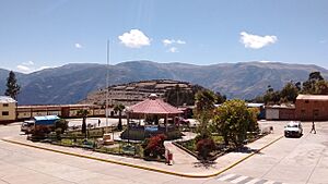 Archivo:Plaza central de Tiquihua