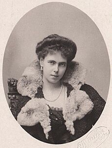 Archivo:Princess Beatrice of Saxe-Coburg and Gotha, later the Duchess of Galliera